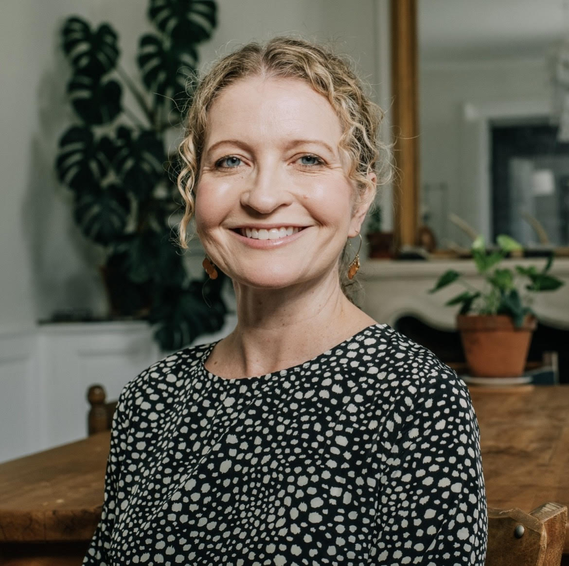 Bio – Yvonne Cavanagh